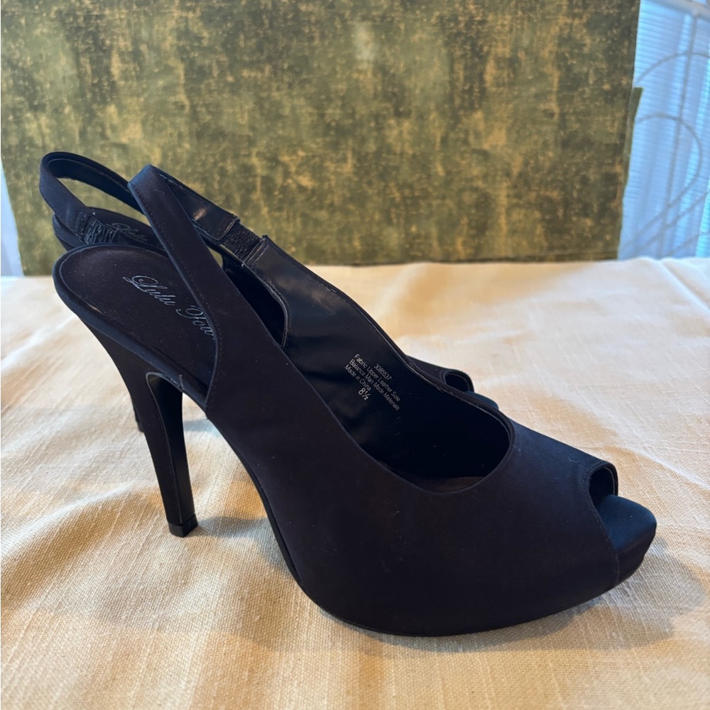 Lulu Townsend Slingback Heels 8.5 Never worn